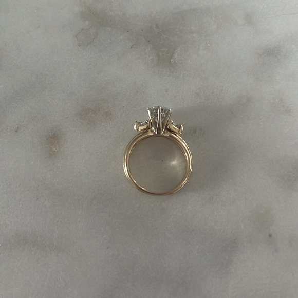 COPY - Engagement/wedding ring size 5 - Picture 4 of 7